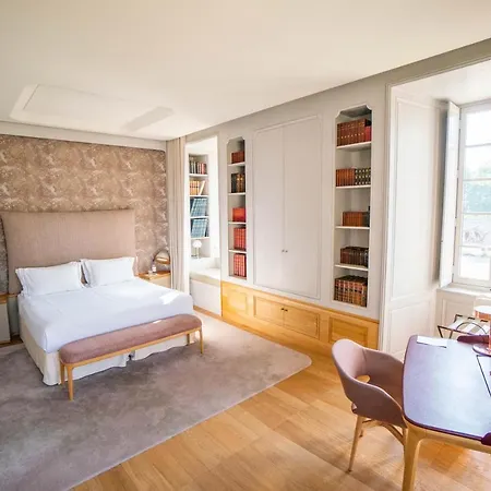 Chateau De Ferrand Panzió 4*