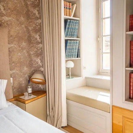 Chateau De Ferrand 4* Saint-Émilion