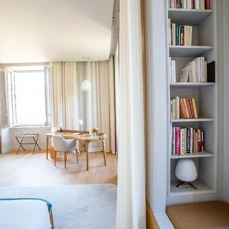 Chateau De Ferrand Panzió 4*