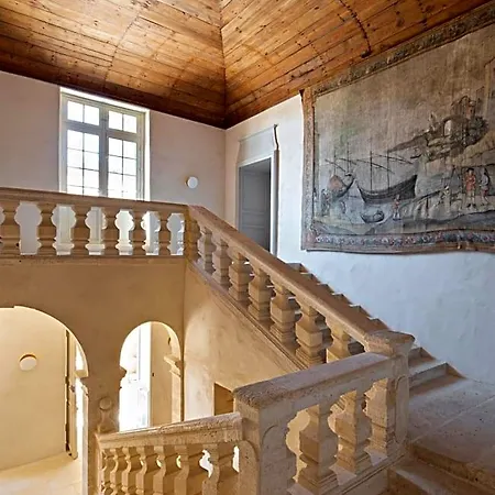 Chateau De Ferrand Saint-Émilion