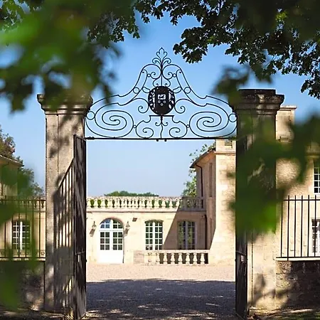 Chateau De Ferrand Bed & Breakfast Saint-Émilion
