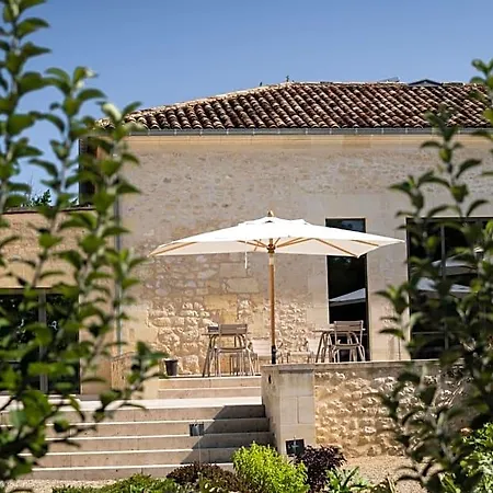 Chateau De Ferrand Bed & Breakfast Saint-Émilion