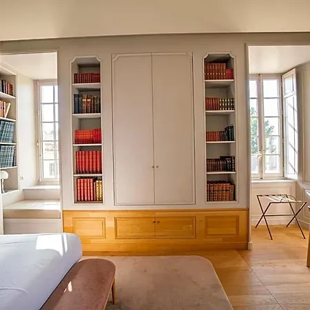 Chateau De Ferrand Bed & Breakfast Saint-Émilion