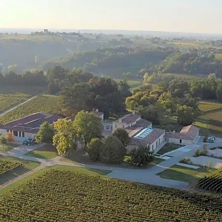 Chateau De Ferrand Panzió