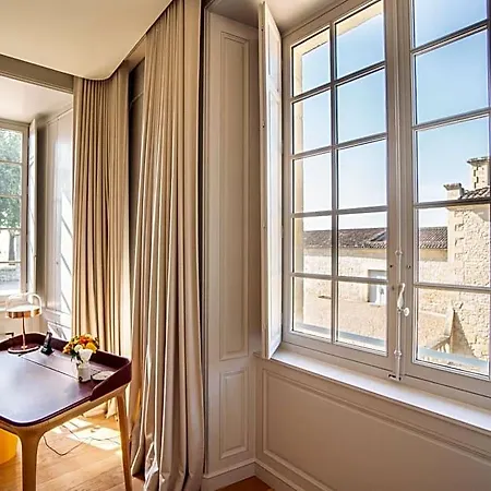 Chateau De Ferrand Saint-Émilion