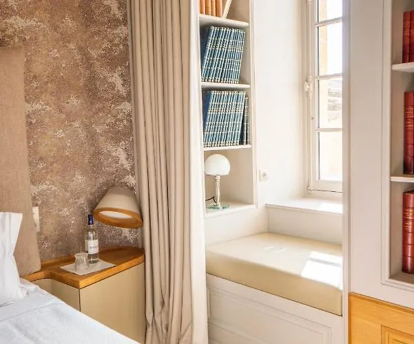 Château De Ferrand 4* Saint-Émilion