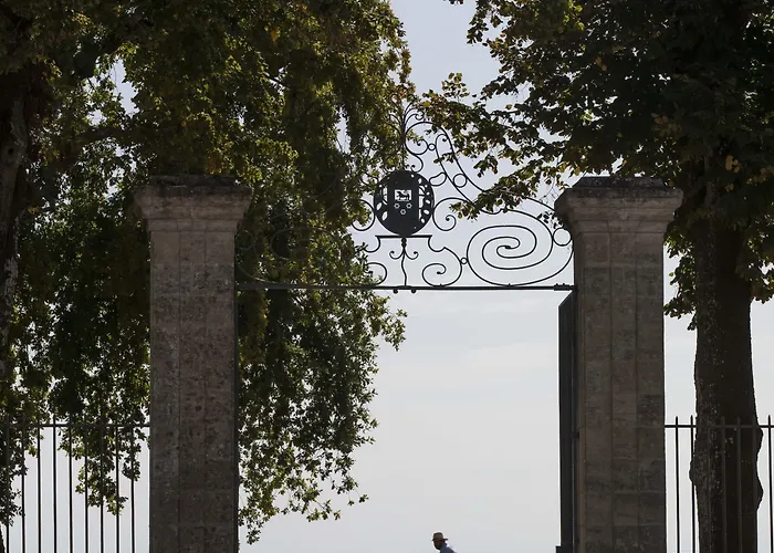 Château De Ferrand Alojamento de Acomodação e Pequeno-almoço 4*