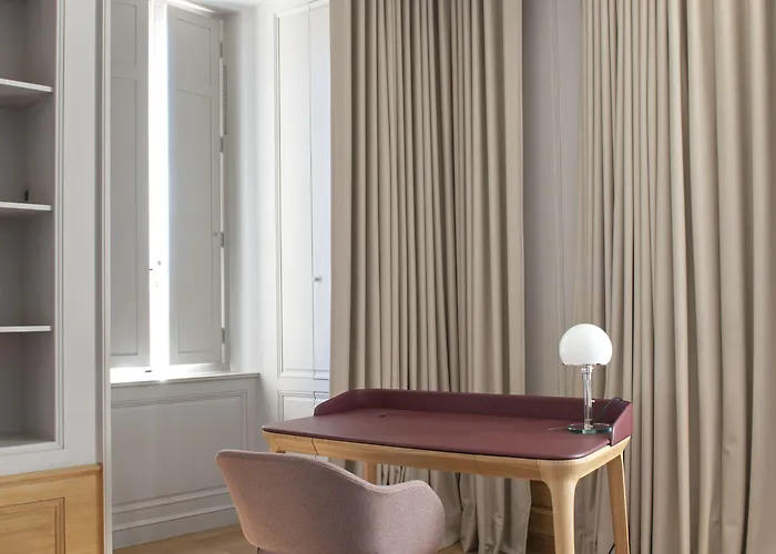 Château De Ferrand Saint-Émilion